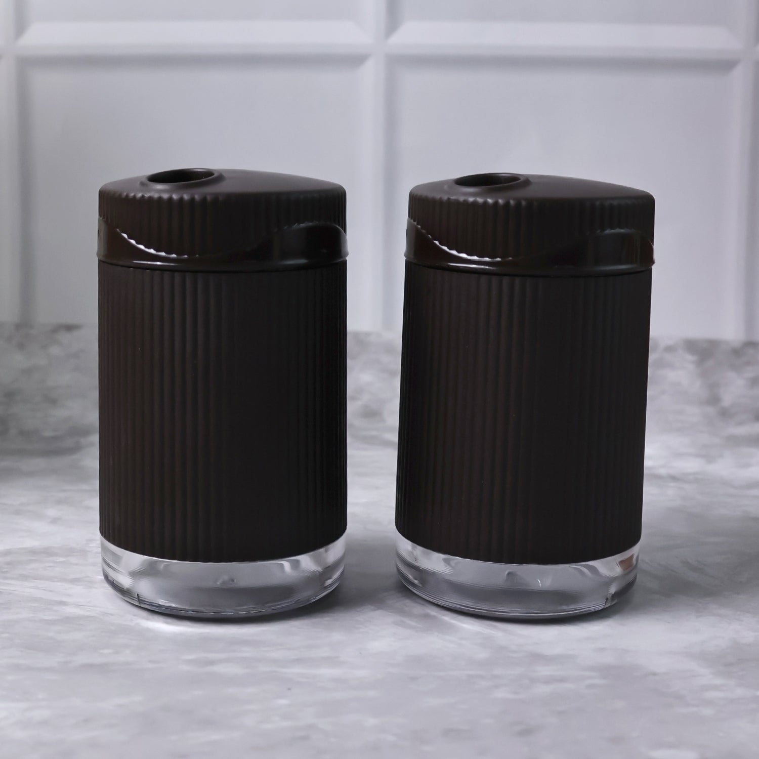 Linoo Salt & Pepper Grinding Set Linoo Salt & Pepper Grinding Set
